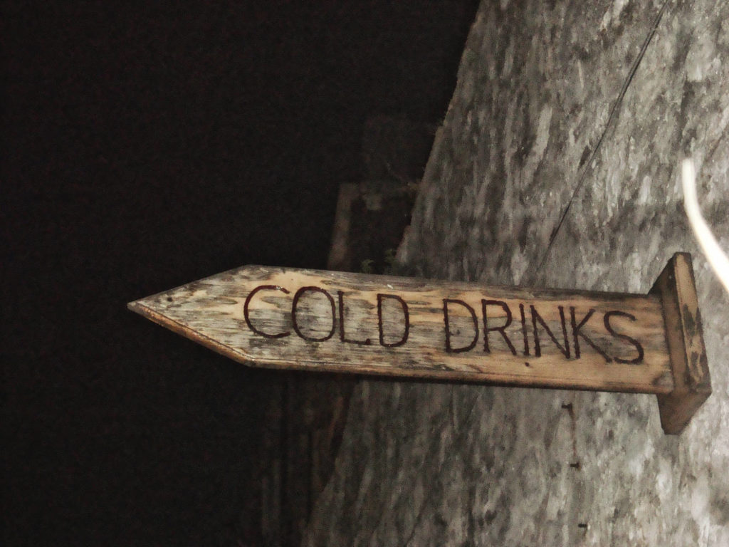 Dubrovnik - Wegweiser Cold Drinks 